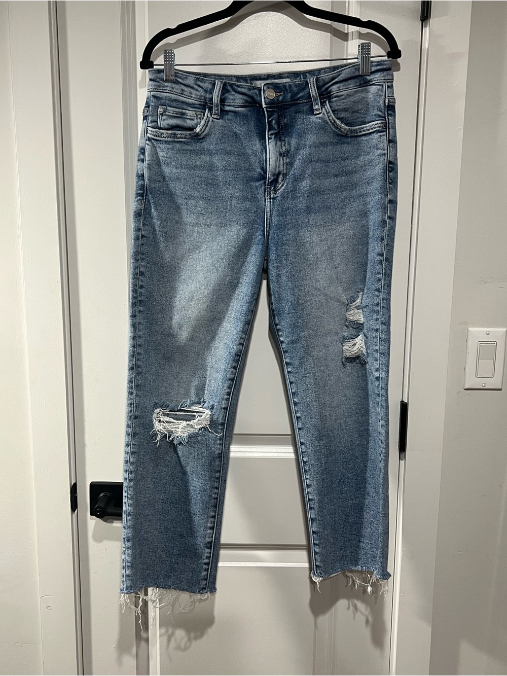 Light Blue Distressed Cropped Jeans for Women